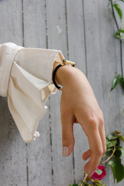 Pergamino Bracelet (Leather and Gems)