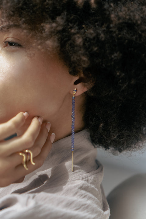 Tanzanita snake earrings